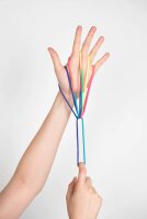 folia 33177 Finger Twist Fadenspiel, in Trendiger Regenbogen-Optik, ca. 160 cm lang, Fingerspiel für Jungen und Mädchen ab 5 Jahre, ideal als kleines Geschenk, Mitgebsel und für den Schulhof