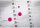 AVERY Zweckform 3850 selbstklebende Markierungspunkte 800 Stück (Ø10mm, Klebepunkte auf Rolle im Spender, Punktaufkleber zur Farbcodierung, runde Aufkleber für Kalender, Planer und zum Basteln) pink