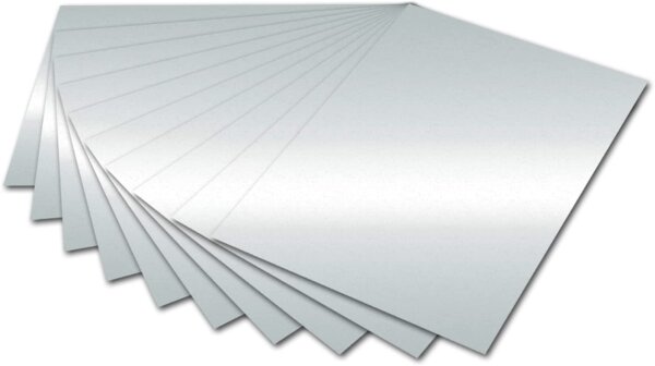 folia 6161 - Fotokarton Silber glänzend, 50 x 70 cm, 300 g/qm, 10 Bogen - zum Basteln und kreativen Gestalten von Karten, Fensterbildern und für Scrapbooking