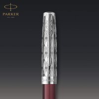 PARKER 2119781 Sonnet Füller | Premium Metal & Red Satinierung mit Chromverkleidung | Medium 18 Karat Goldfeder mit schwarzer Tintenpatrone | Geschenkbox
