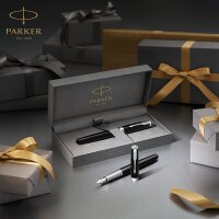 Parker Sonnet Füller | Schwarze Lackierung mit Palladiumzierteilen | Füllfederhalter Mittlere Spitze | Geschenkbox