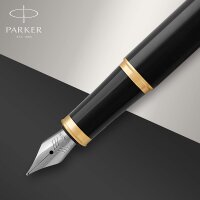Parker IM Füller | schwarze Lackierung mit Goldzierteilen | Füllfederhalter Mittlere Spitze | Geschenkbox