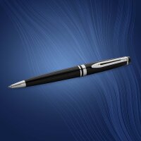 Waterman Expert Kugelschreiber | Hochglänzend Schwarz mit Chromzierteile | Mittlere Spitze | Blaue Tinte | Geschenkbox