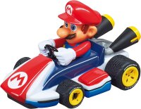 Carrera FIRST Mario Kart™ - Royal Raceway Autorennbahn für Kinder ab 3 Jahren | 2,4m Rennstrecke mit Mario und Yoshi | mit original Mario Kart-Sound I Geschenke für Kinder zu Weihnachten