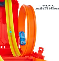 Hot Wheels HDX78 - Track Builder Unlimited Benzinkanister-Stuntbox, Zusammenbau-Set für Stunt- und Rennaction, Spielzeugauto, Aufbewahrungsbox, mit anderen Sets verbindbar, für Kinder ab 6 Jahren