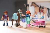 PLAYMOBIL Country 71241 Tierärztin für Pferde, Deutsches Sportpferd und Mobiles Röntgengerät für den Reiterhof, Spielzeug für Kinder ab 4 Jahren