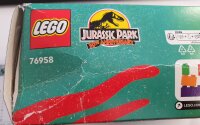 LEGO 76958 B-Ware Jurassic Park Hinterhalt des Dilophosaurus, Dinosaurier Spielzeug Set mit Figur und Jeep für Kinder ab 6 Jahren